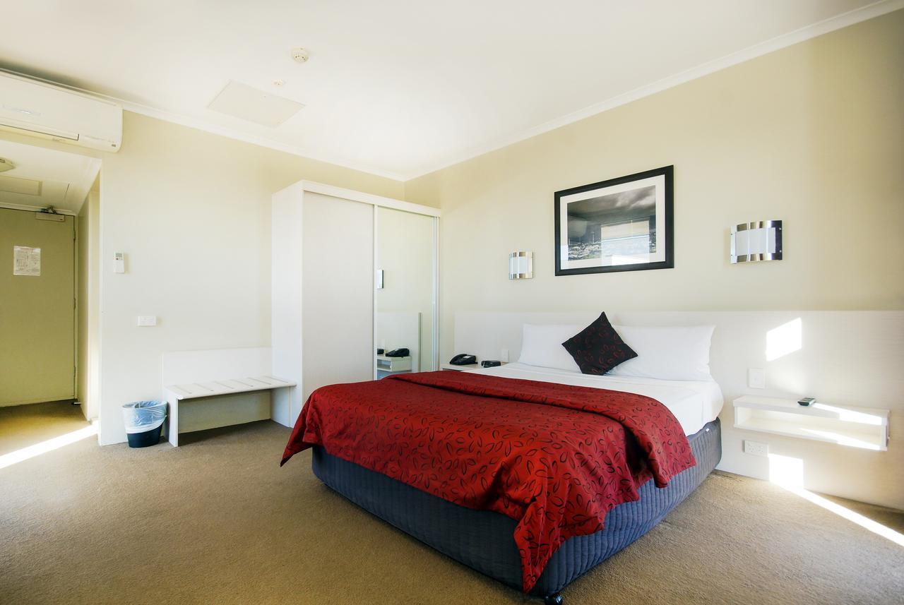 Isa Hotel Mount Isa Phòng bức ảnh